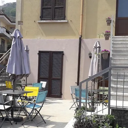 Casa La Pief 1 Giallo By Gardadomusmea Lejlighed *
